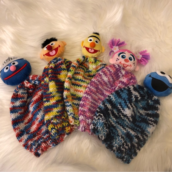 Sesame Street “Cookie Monster” Hand Knit Toddler Beanie Hat - Picture 6 of 6